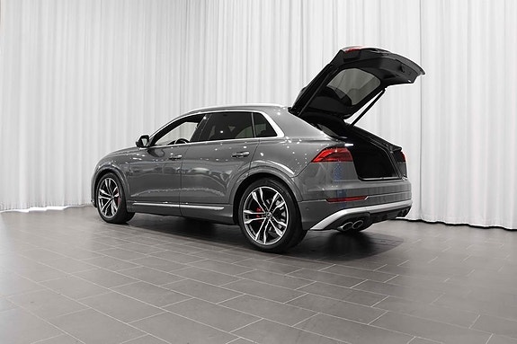 Audi SQ8 5 of 5