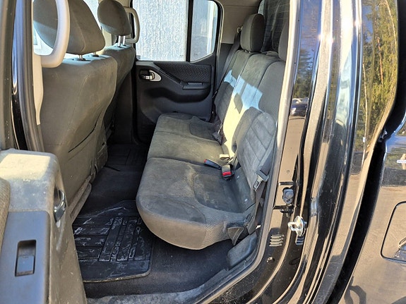 Nissan Navara 10 of 14