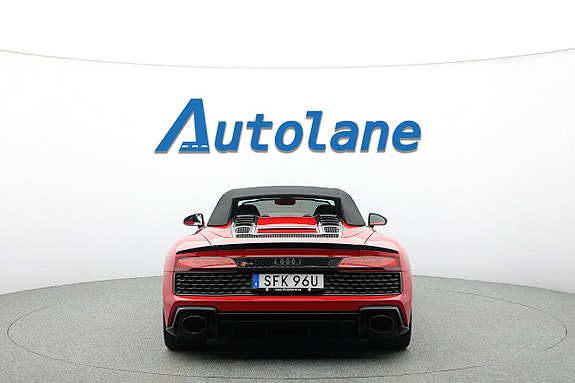 Audi R8 12 of 29