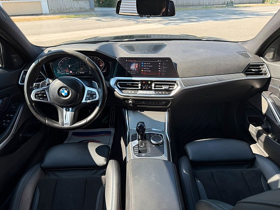 BMW 320 12 of 15
