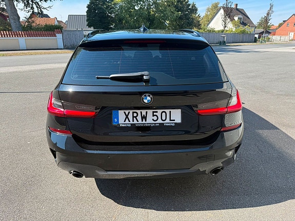 BMW 320 6 of 15