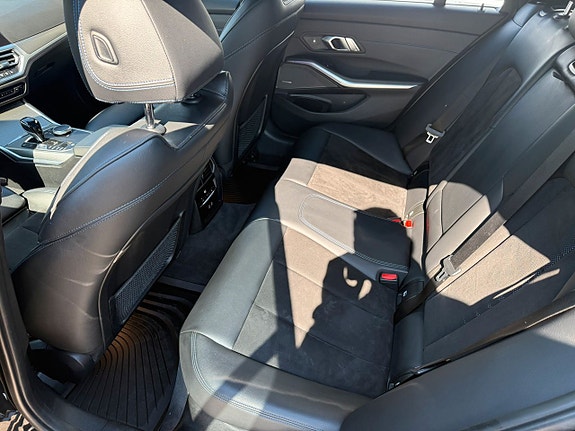 BMW 320 15 of 15