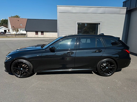 BMW 320 4 of 5