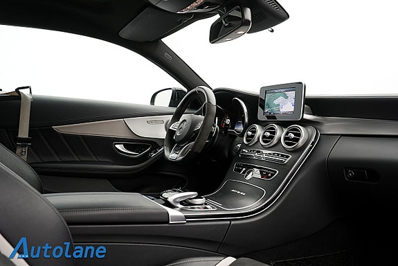 Mercedes-Benz C63 18 of 28