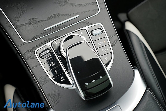 Mercedes-Benz C63 24 of 28