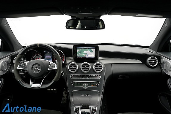 Mercedes-Benz C63 25 of 30