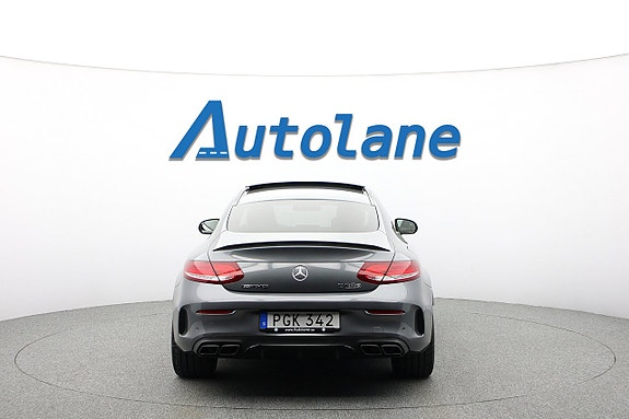 Mercedes-Benz C63 7 of 30
