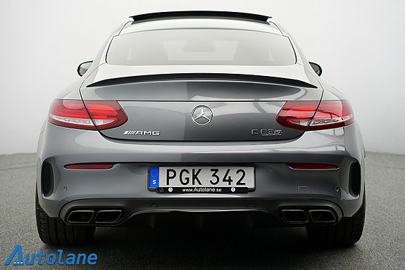 Mercedes-Benz C63 16 of 30