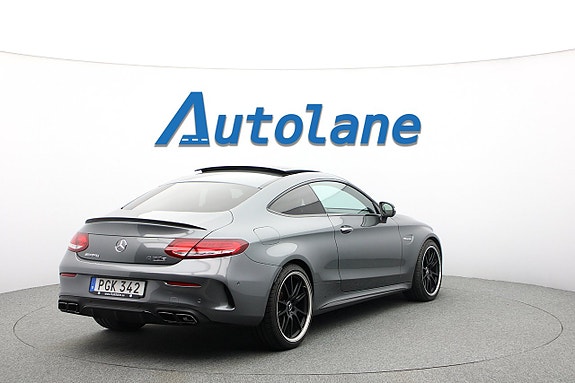 Mercedes-Benz C63 8 of 30
