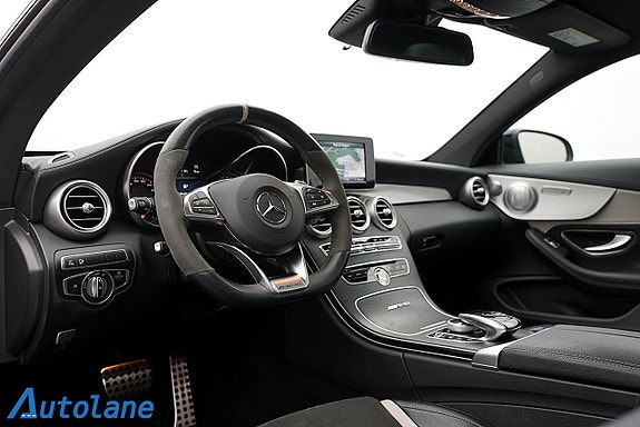 Mercedes-Benz C63 18 of 30