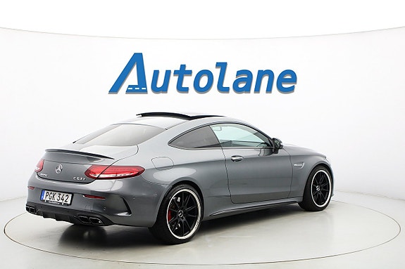 Mercedes-Benz C63 8 of 28