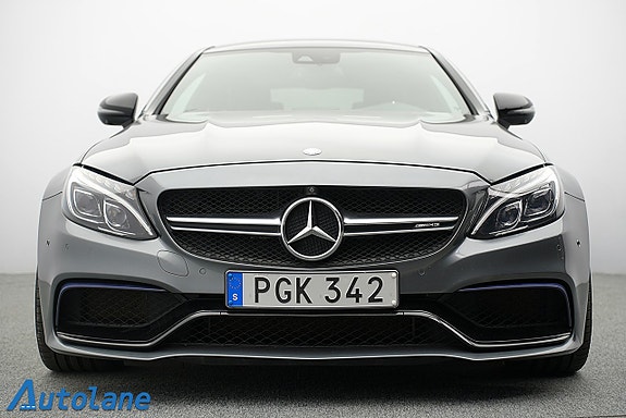 Mercedes-Benz C63 12 of 30