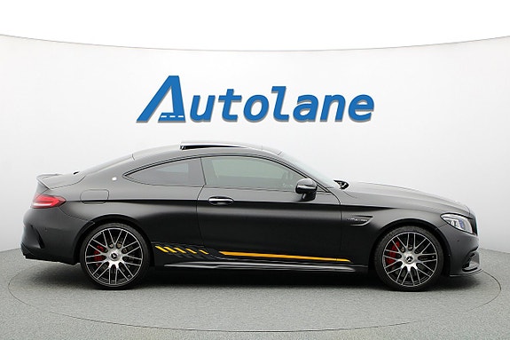 Mercedes-Benz C63 9 of 26
