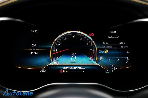 Mercedes-Benz C63 13 of 26