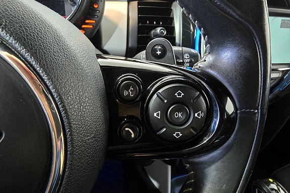 MINI Cooper S 19 of 27