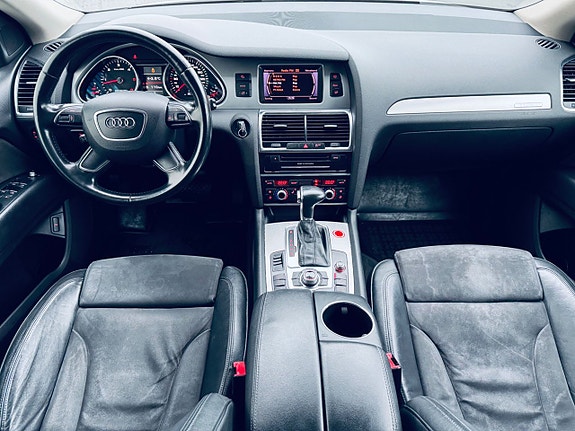Audi Q7 3 of 5