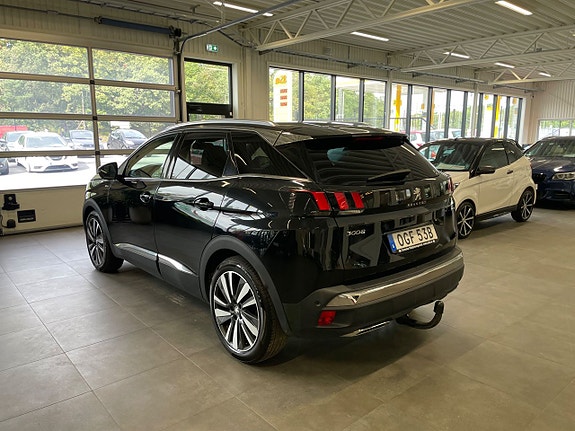 Peugeot 3008 3 of 5