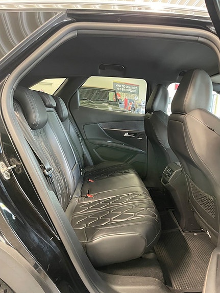Peugeot 3008 9 of 14