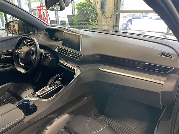 Peugeot 3008 11 of 14