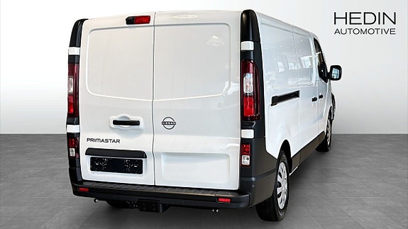 Nissan Primastar 2 of 5