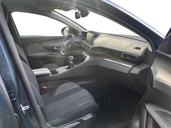 Peugeot 3008 12 of 16