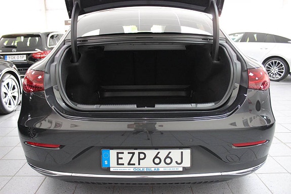 Mercedes-Benz EQE350+ 8 of 13