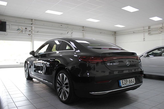 Mercedes-Benz EQE350+ 4 of 5