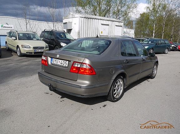 Saab 9-5 5 of 5
