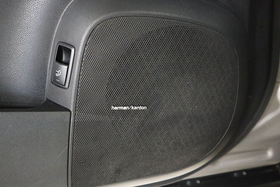 Mercedes-Benz R320 20 of 30