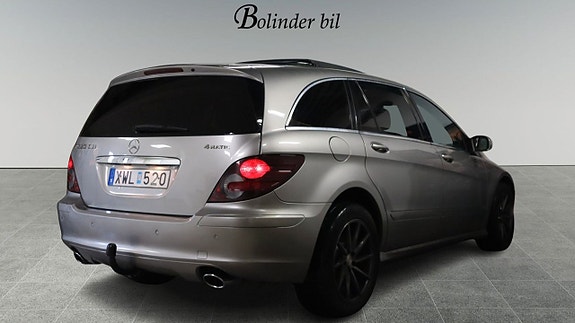 Mercedes-Benz R320 7 of 30