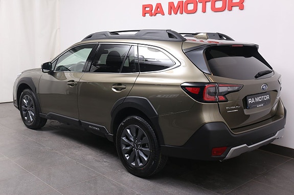 Subaru Outback 3 of 5