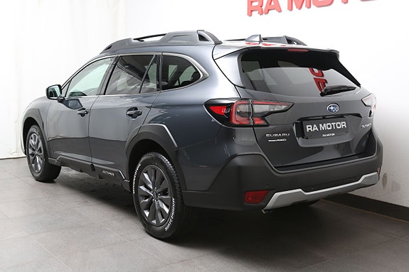 Subaru Outback 2 of 5