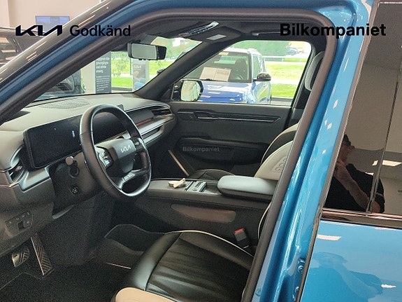 Kia EV9 8 of 17