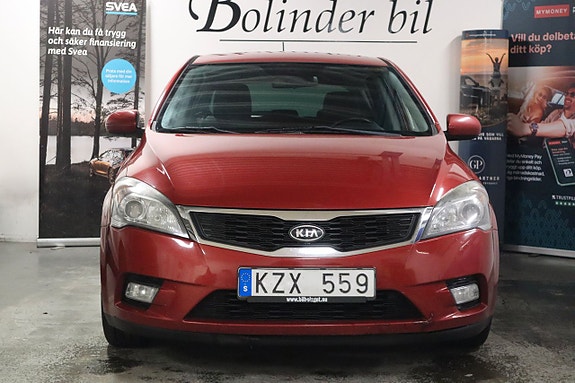 Kia Ceed 2 of 15