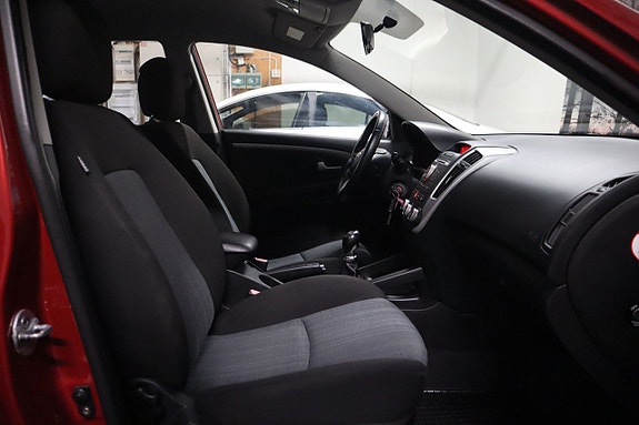 Kia Ceed 12 of 15