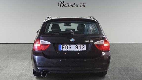 BMW 320 5 of 12
