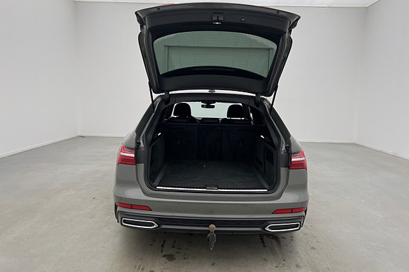 Audi A6 8 of 30