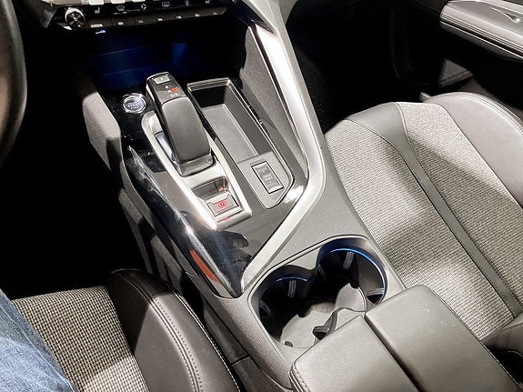 Peugeot 3008 12 of 17