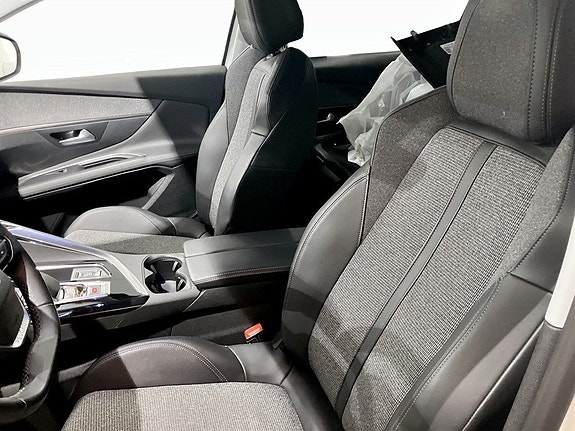 Peugeot 3008 7 of 17