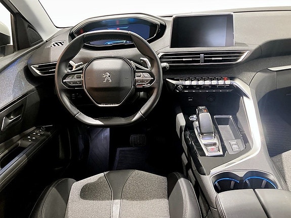 Peugeot 3008 8 of 17