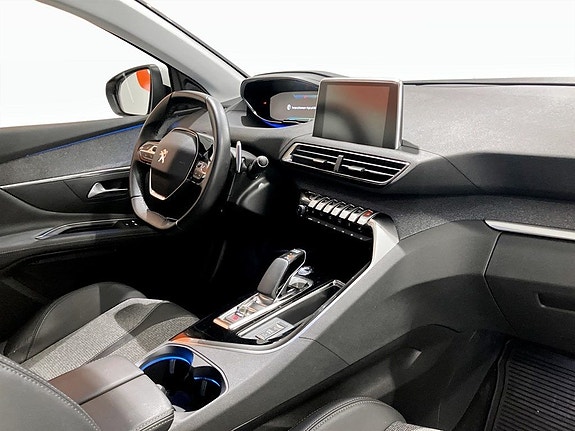 Peugeot 3008 13 of 17