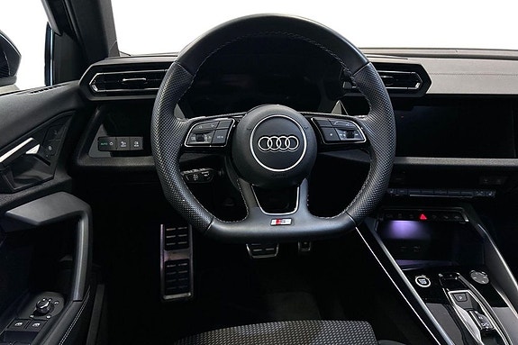 Audi A3 8 of 15