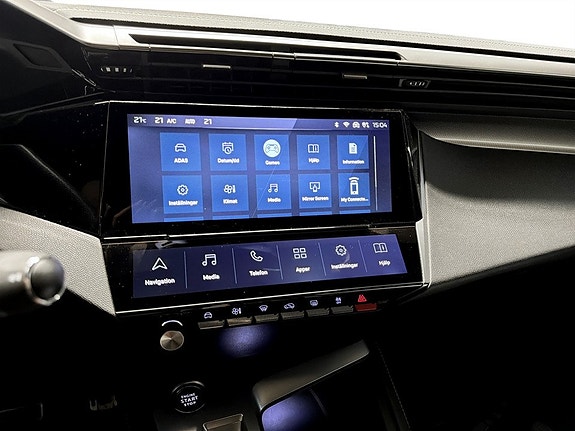 Peugeot 308 SW 10 of 17