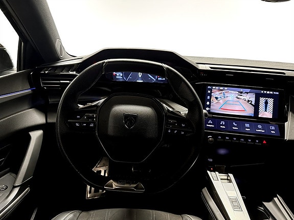 Peugeot 308 SW 8 of 17