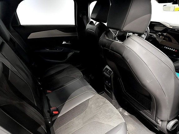 Peugeot 308 SW 14 of 17