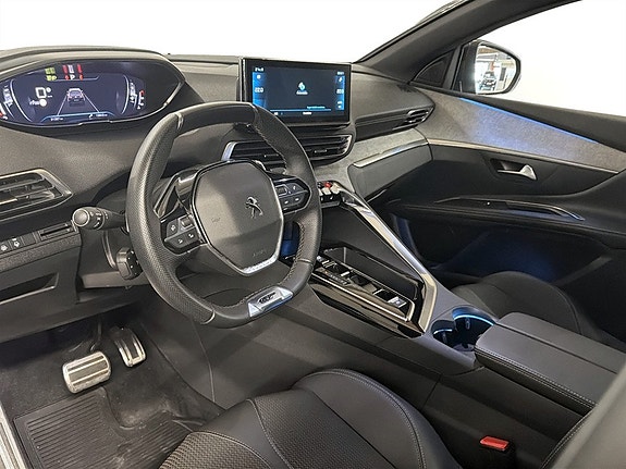 Peugeot 5008 6 of 17