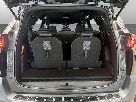 Peugeot 5008 17 of 17