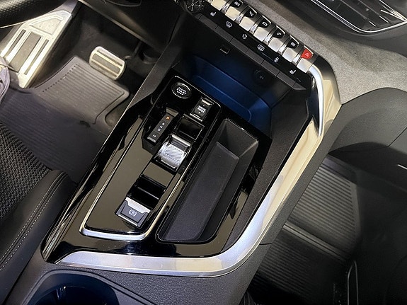 Peugeot 5008 13 of 17