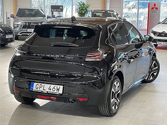Peugeot 208 5 of 9