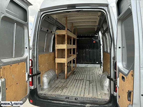 Renault Master 12 of 15